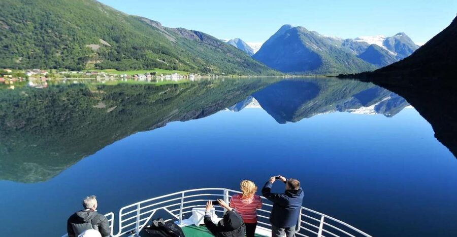 From Balestrand: Fjord Cruise to Fjærland- Round trip - Why the boat is the right way to see Fjærlandsfjorden