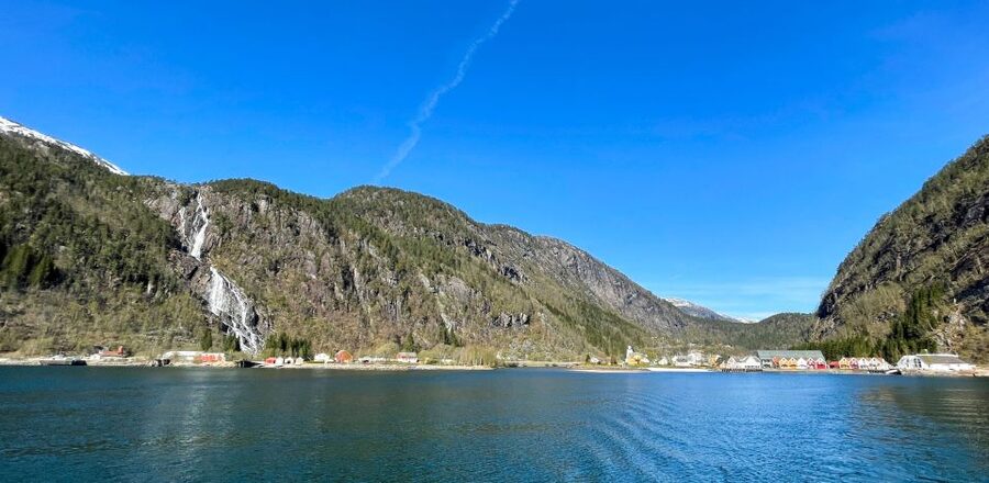 From Bergen: Modalen Private Fjord Cruise with Waterfalls - Leaving Bergen from Strandkaien 3