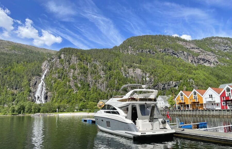 From Bergen: Modalen Private Fjord Cruise with Waterfalls - Reaching the narrow fjords of Modalen