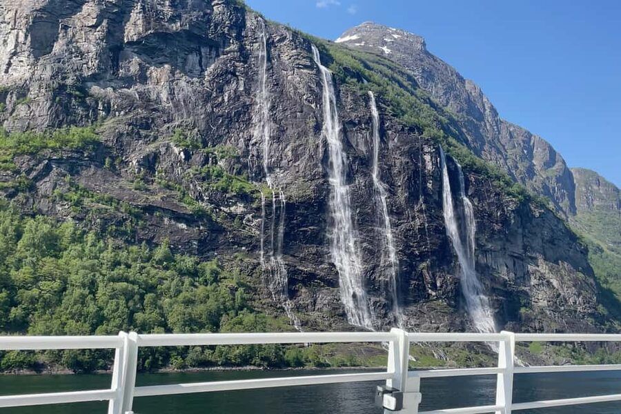 From Geiranger: Geiranger Fjord Tour with Stop in Hellesylt - The Friaren waterfall water tasting
