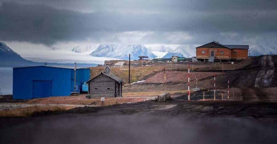 From Longyearbyen photo tour: Mysterious Barentsburg - What the local guide adds to your short visit