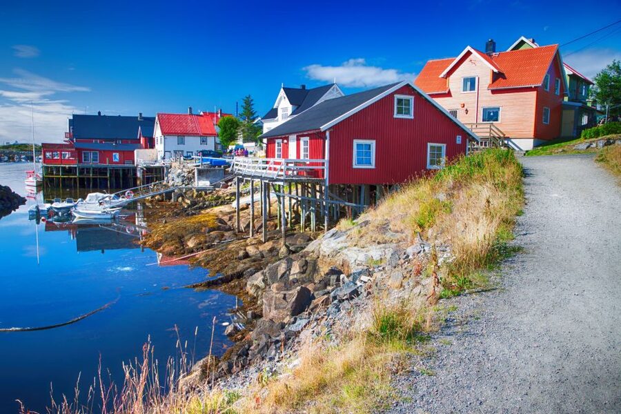 From Svolvaer: 2- Day Lofoten Highlights Photo Tour - FAQ