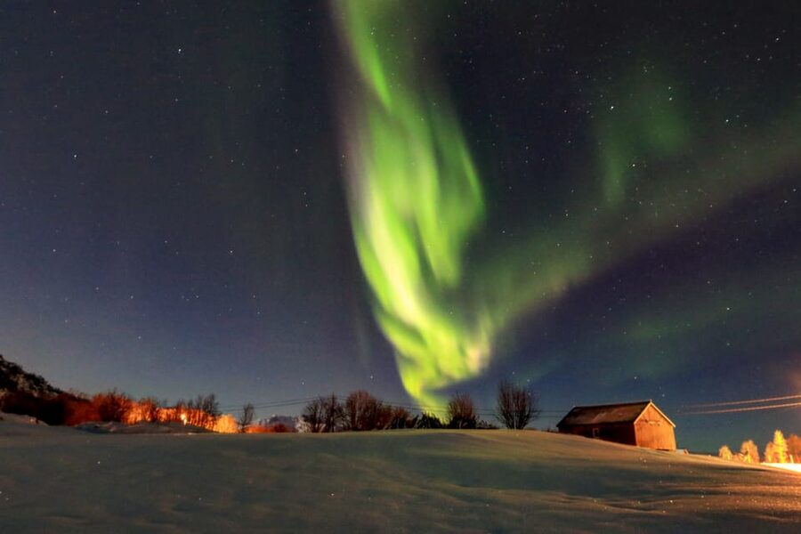 From Svolvaer: Private Northern Lights Search Trip - Chasing the aurora from Svolvaer