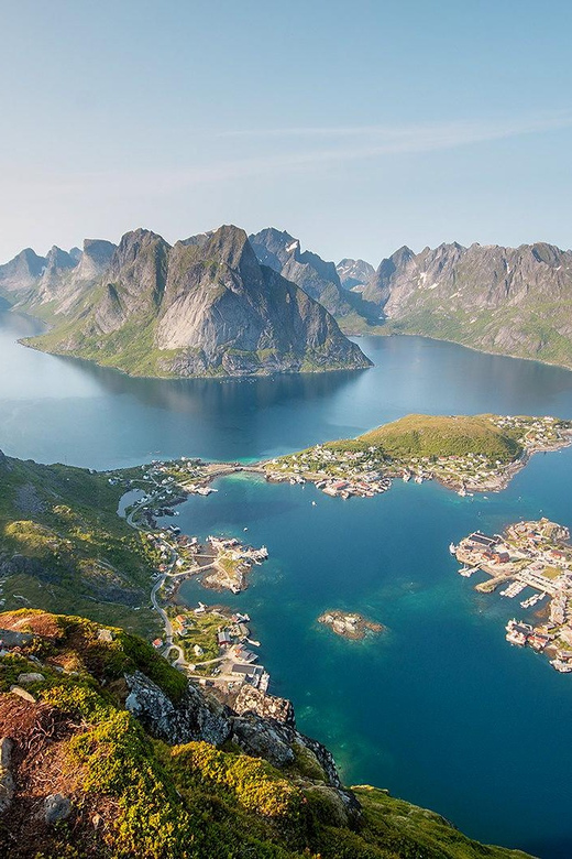 From Svolvær: Reine & Å Lofoten West Island Full Day Tour - Sakrisøya and the yellow fishermen’s cabins
