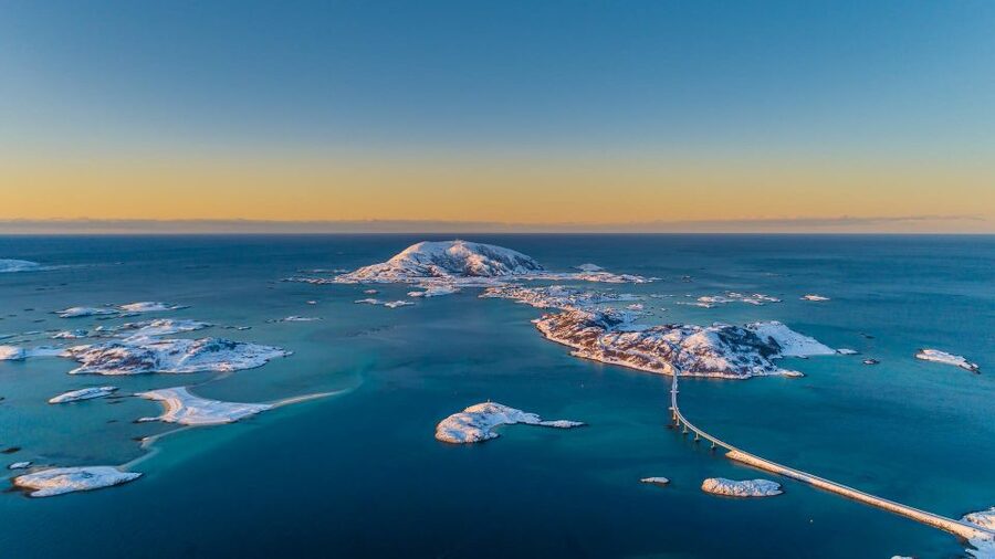 From Tromsø: Arctic Wildlife & Fjord Sightseeing Tour by Car - Kattfjorden and the road to Sommarøy
