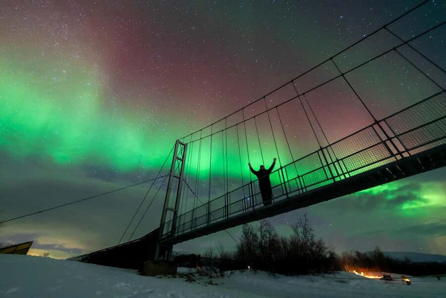 From Tromsø: Aurora Minibus Chase with Portrait and Hot Meal - Leaving Tromsø at 17:45
