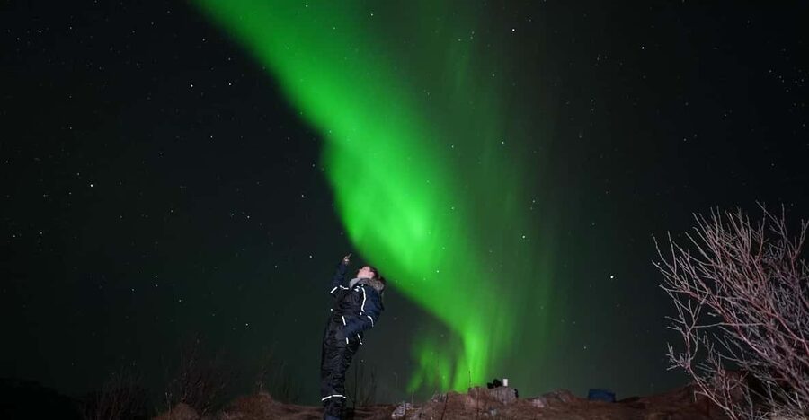 From Tromsø: Northern Lights Tour with Hot Drinks and Photos - Why the route may reach Sommarøy or Finland