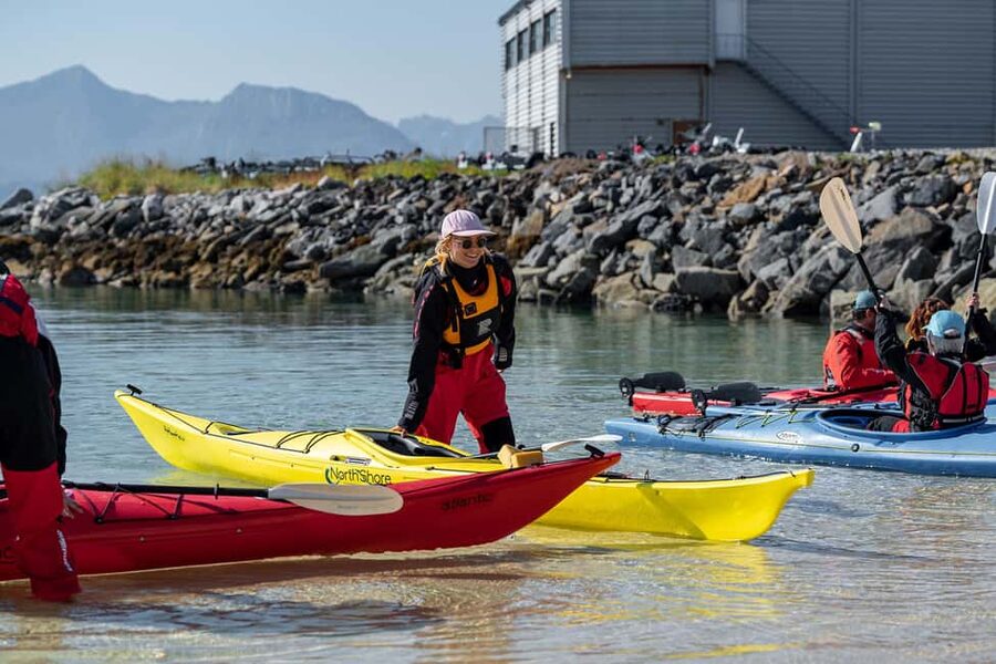 From Tromsø: Sea Kayaking Tour at Sommarøy with Transfer - Why Sommarøy works so well for sea kayaking