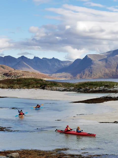 From Tromsø: Sea Kayaking Tour at Sommarøy with Transfer - A gentle start for first-time paddlers