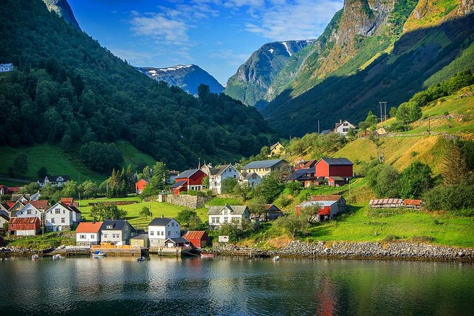 Full Day Guided Roundtrip From Bergen To Sognefjord With Flam Railway - A short change in Voss