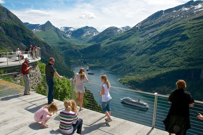 Geiranger: Excursions.no Geiranger Highlights - Timing matters for cruise passengers