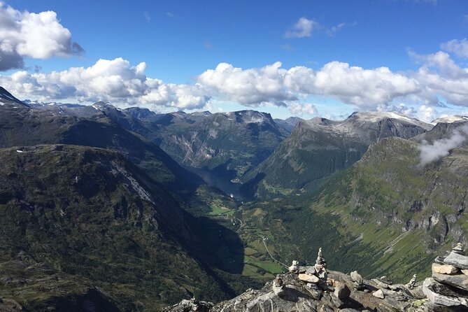 Geiranger: Excursions.no Mount Dalsnibba & Eagle's Bend - Why the high road matters in Geiranger