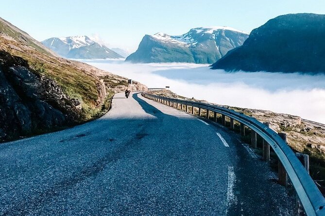 Geiranger: Excursions.no Mount Dalsnibba & Eagle's Bend - Guides add useful context without taking over