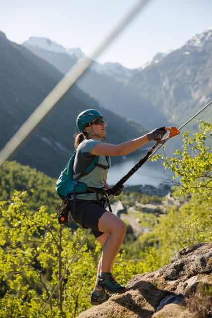 Geiranger: Rappelling tour with epic view - Who should book this Geiranger adventure