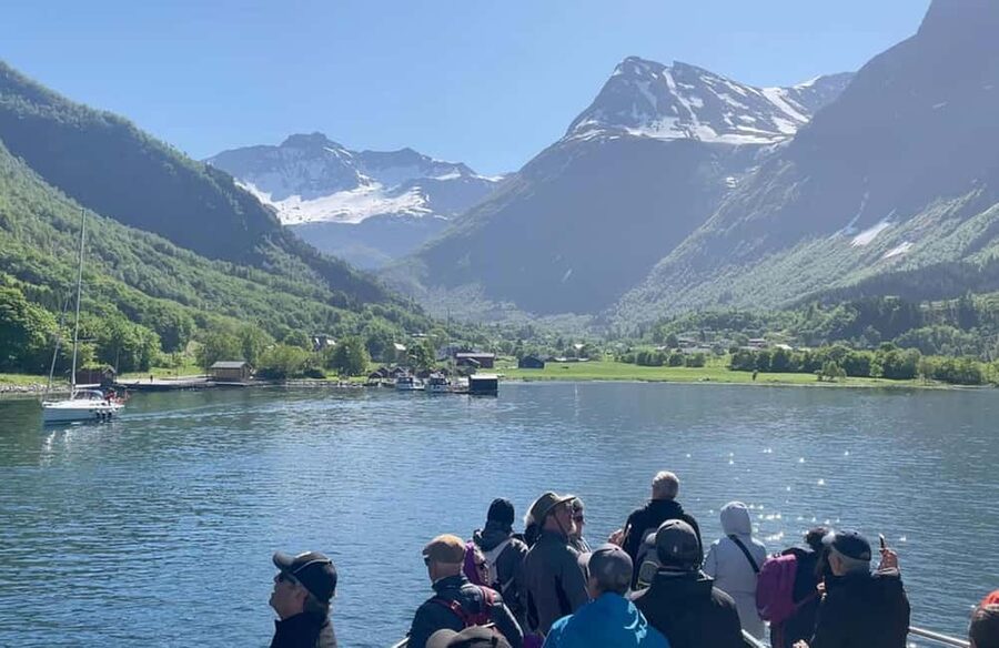 Geiranger to Ålesund Bus Tour (one way) - Kokarsteinen, the Boiling Rock viewpoint