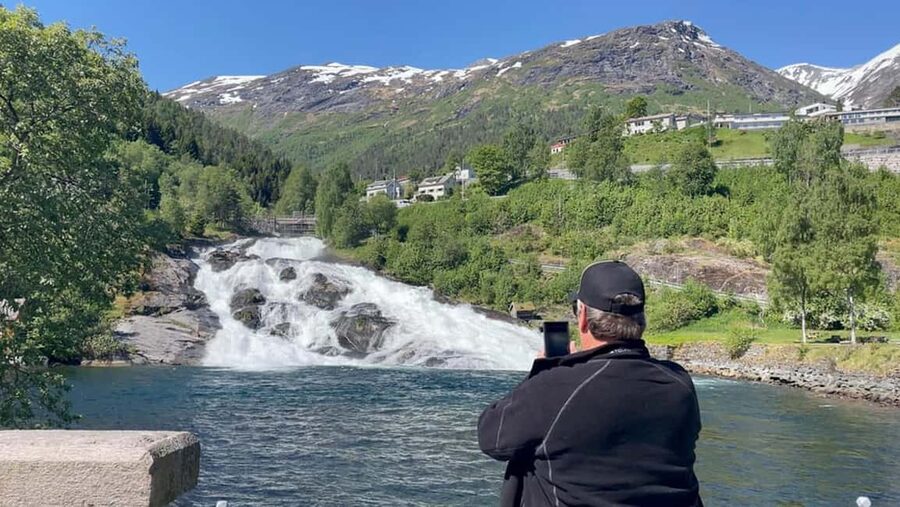 Geiranger to Ålesund Bus Tour (one way) - What the $125 price really covers