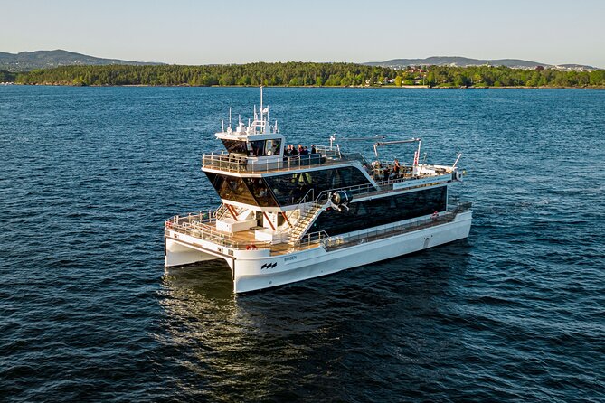 Guided Sightseeing Cruise on Oslofjord by Premium Silent Boat - Akershus Fortress and the Oslo waterfront