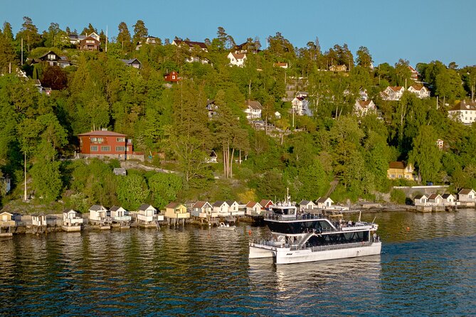 Guided Sightseeing Cruise on Oslofjord by Premium Silent Boat - Finding the dock at Rådhusbrygge 2