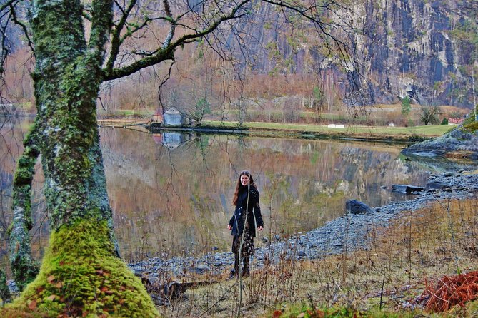 GUIDED TOUR: Secrets of the Fjords - the Osterfjord and Mo, 6.5 hours - Skipshelleren adds a Stone Age stop