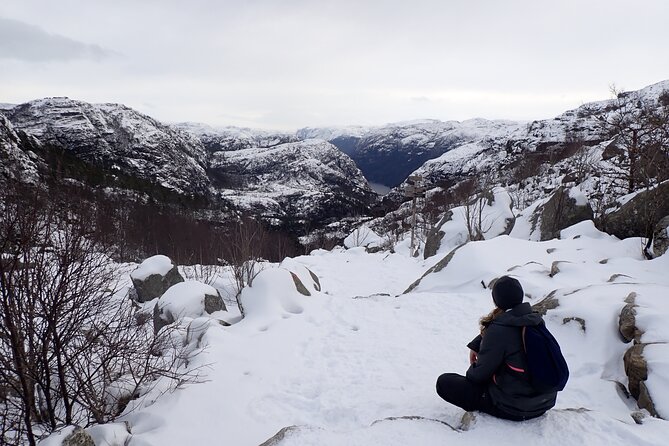 Guided winter hike to Pulpit Rock Preikestolen - Reaching the Lysefjord area