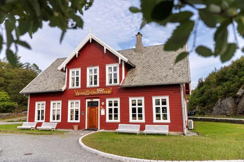 Haugesund: City Sightseeing Hop-On Hop-Off Bus Tour - What the audio guide can and cannot do