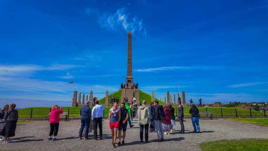 Haugesund: Guided Scenic Minibus tour of Haugesund - Meeting at Haugesund Cruise Pier