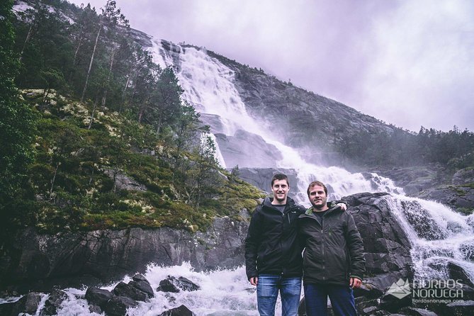 Haugesund Shore Excursion: Åkrafjorden & Langfoss waterfall - The guide can make or break the coach ride