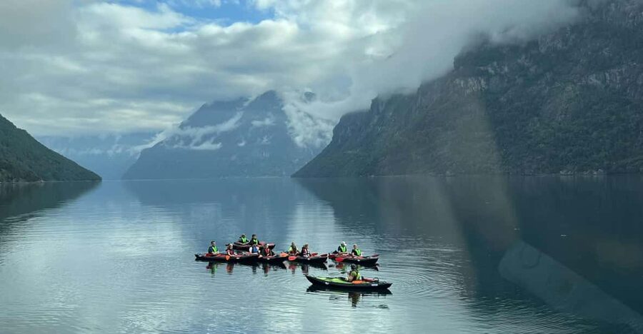 Hellesylt: Beginner-Friendly Fjord Kayaking Experience - Why Hellesylt works so well for a first kayak trip