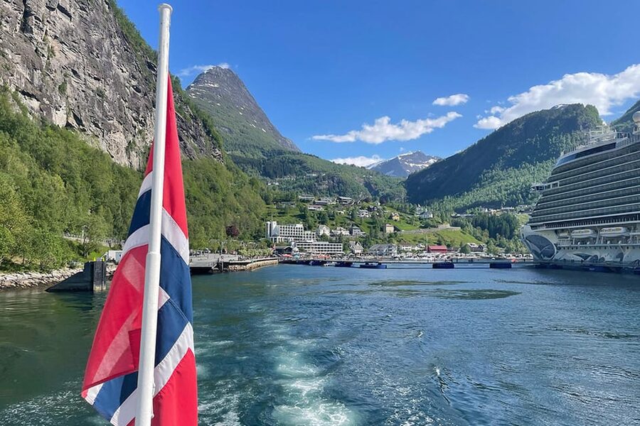 Hellesylt-Geiranger Sightseeing (one way ticket) - Who will get the most from this fjord trip