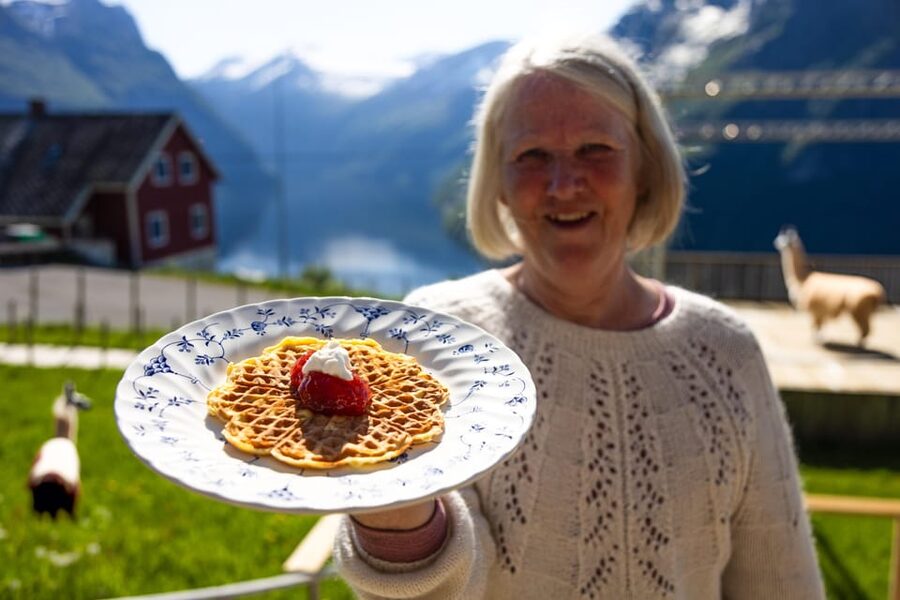Ljøen, Hellesylt: Ljøen Farm Tour - What the 45-minute farm visit feels like