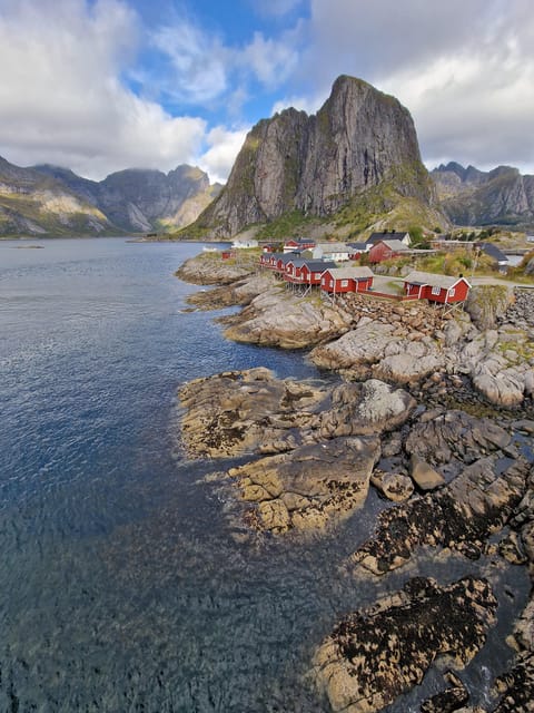 Lofoten: Reine, Hamnøy, and Skariskøya Photo Tour - Skariskøya and the quieter side of the route