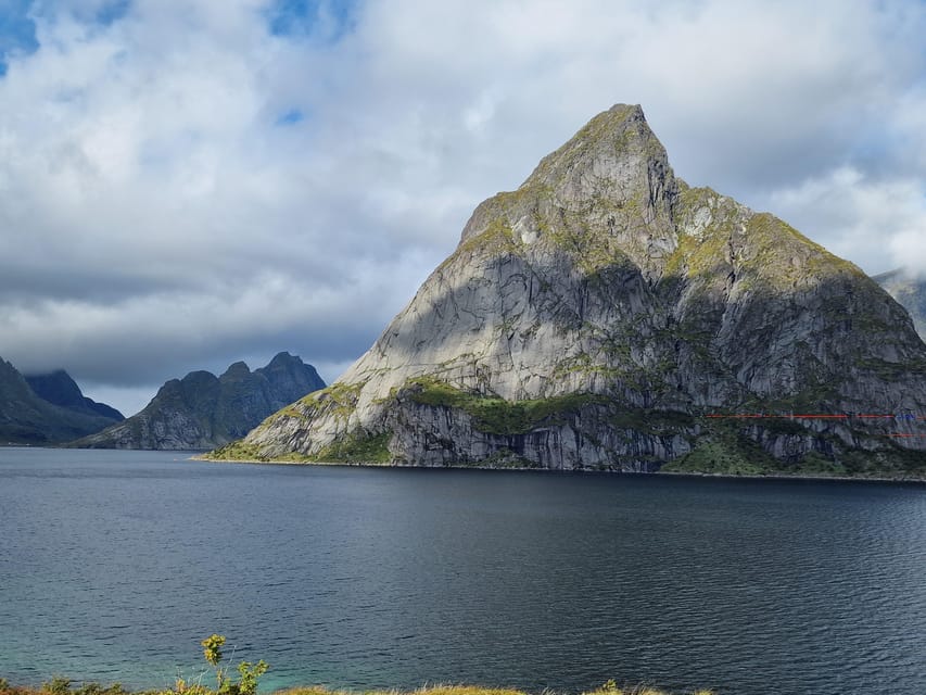 Lofoten: Reine, Hamnøy, and Skariskøya Photo Tour - Lunch at Anita Seafood