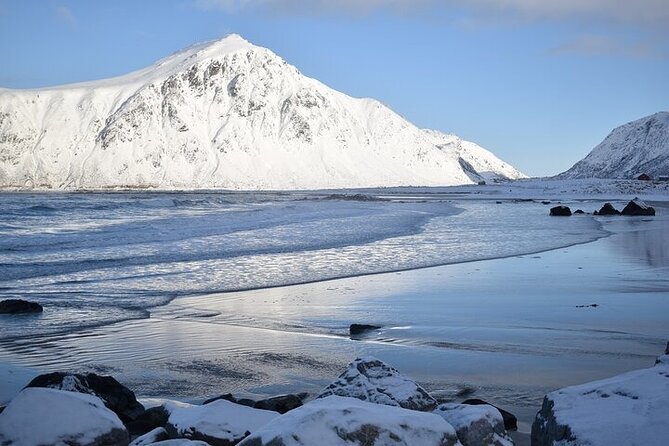 Lofoten VIP PRIVATE tour from Svolvaer - Flakstadpollen brings turquoise water and small details