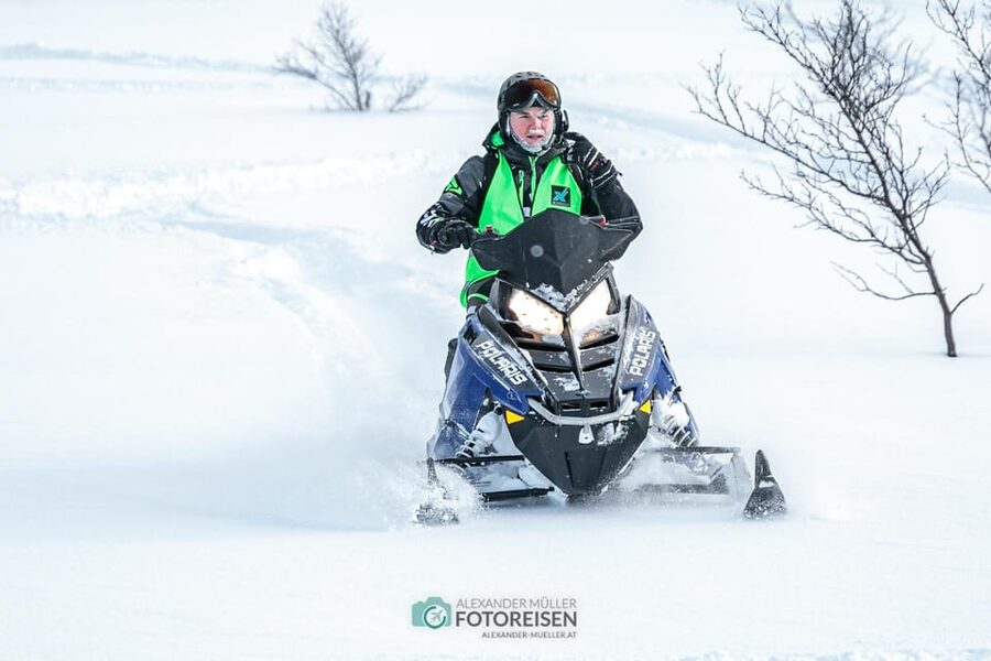 Lyngen: Snowmobile Safari with Lunch in seaside Restaurant - Key points to know before you book