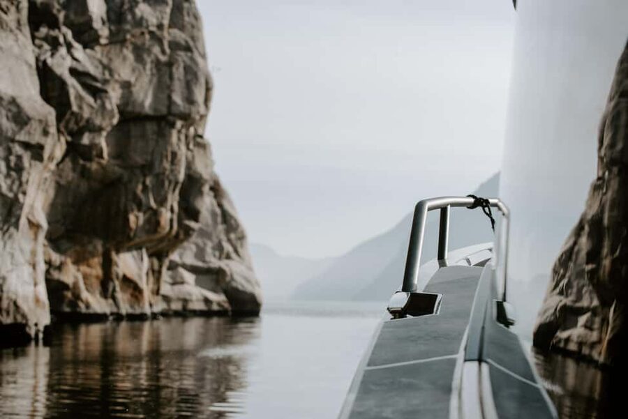 Lysefjord (Stavanger): Boattrip to Preikestolen from Forsand - Fantahala and the stories behind the cliffs