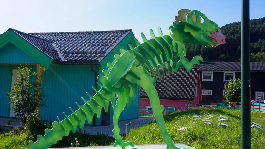 Måløy: Electric Minibus Tour to Kannesteinen - Why Kannesteinen is worth the short ride