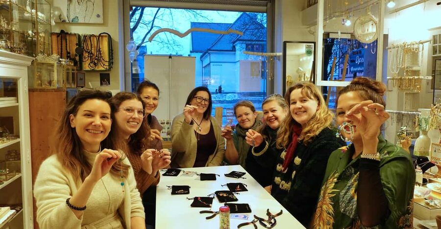 Maral Kunst : Jewelry Bar Experience (Jewelry Making) - The gallery tour gives you ideas before you start