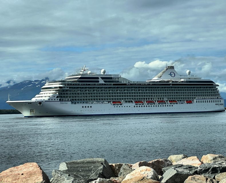 Molde: Atlantic Coast Highway and Bud Village Tour - Bud, a fishing village with a strong sense of place