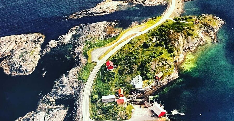 Molde: Atlantic Coast Highway and Bud Village Tour - Pickup at your hotel or cruise terminal