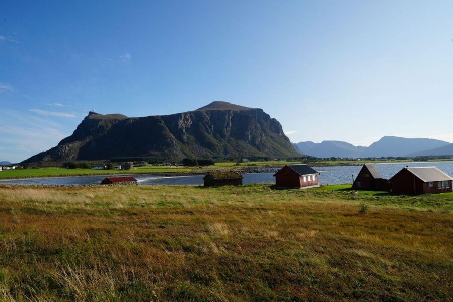 Molde: Atlantic Ocean Road & Varden Audio Guide Bus Tour - Is $93 a fair price?