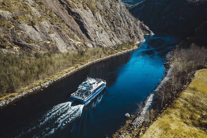 Mostraumen Fjord Cruise - Who will get the most from this cruise