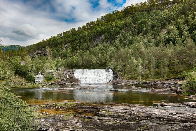 Mostraumen Golden Circle Fjordtour from Bergen – Group or Private - Mo Village brings a human scale to the trip