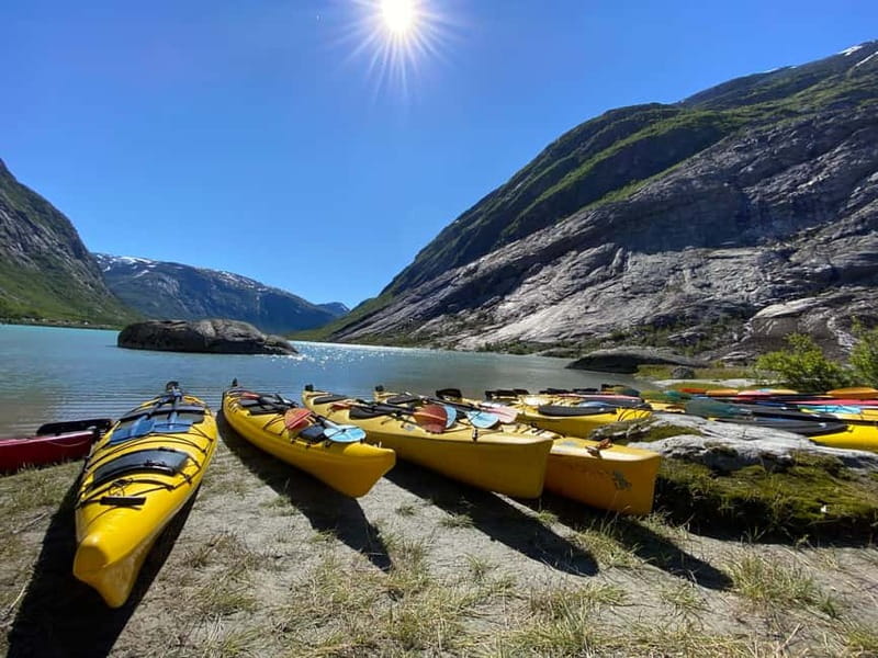 Nigards: Kayaking and Glacier Hike - The walk toward Nigardsbreen