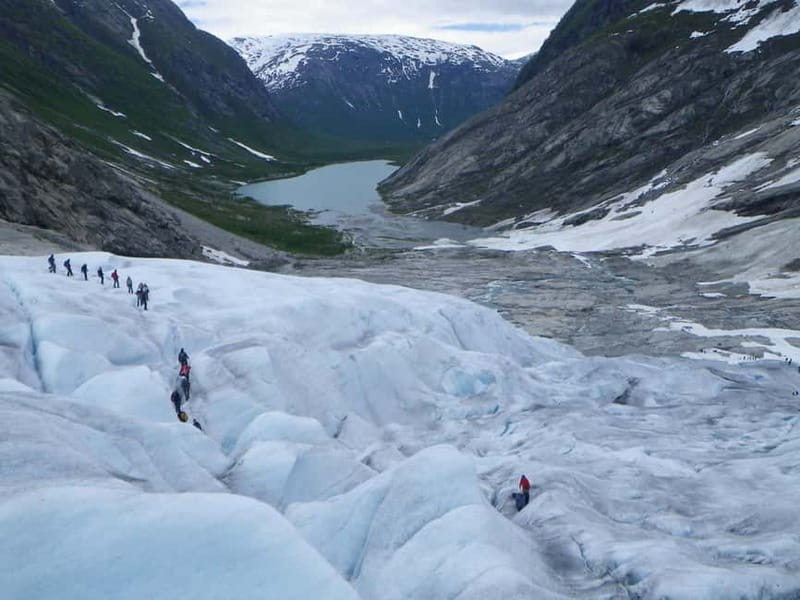 Nigards: Kayaking and Glacier Hike - What the $157 price gives you