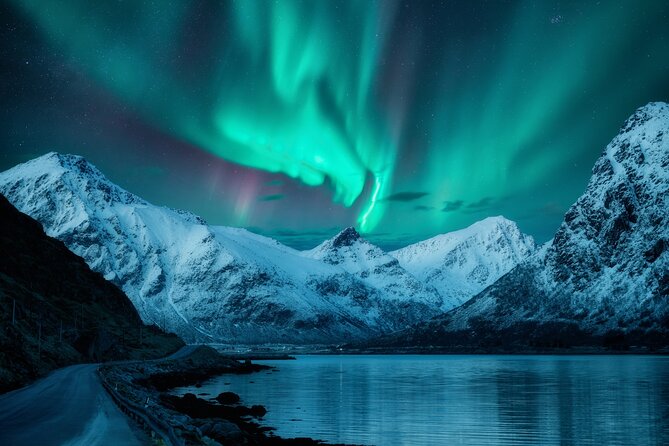 Northern light hunt in Tromsø. WiFi included - Staying warm in Tromsø’s winter air