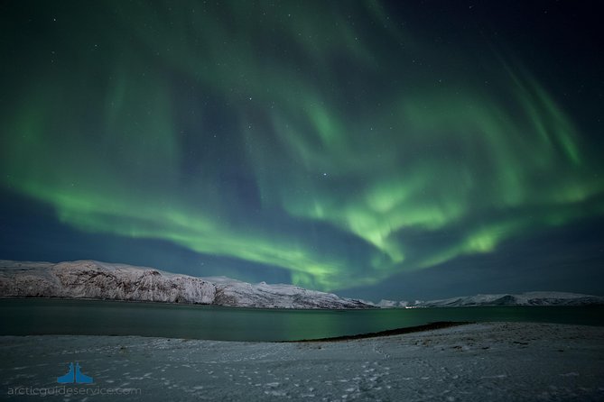 - Northern Lights Chase with Photo Package Included - Why a moving chase works better than one fixed viewpoint