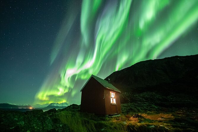 Northern Lights Expedition Tromsø - 6 people - Arctic Photo Guide - The price and what it buys you