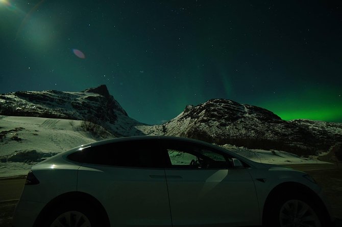 Northern lights - TeslaX Ecofriendly Car - Why Kurt Arild’s guiding style matters