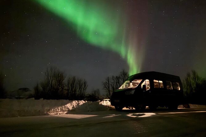 Northern Lights Tour with Hot Food and Drinks in Tromso - Why the moving route matters