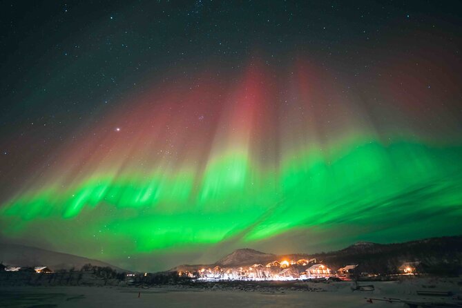 Northern Lights Tour with small group of 8 people - The small minivan makes a real difference
